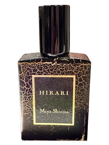 Hirari by Miya Shinma