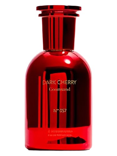 N°057 Dark Cherry by Stradivarius