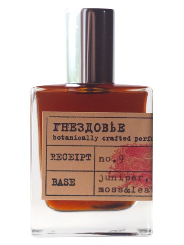 No.9 Darkwood by Gnezdovje Parfumerie