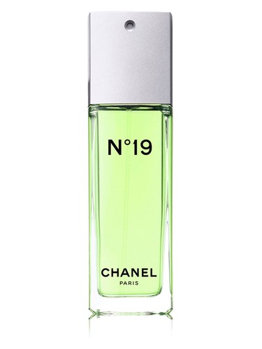 Chanel N°19 by Chanel