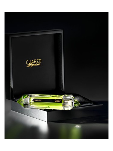 Emerald by Cuarzo Signature