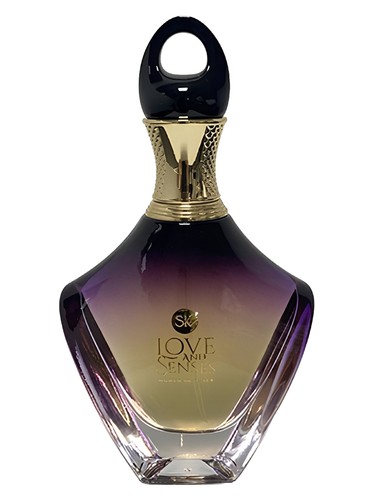 Women in Black by Silkey Mundial