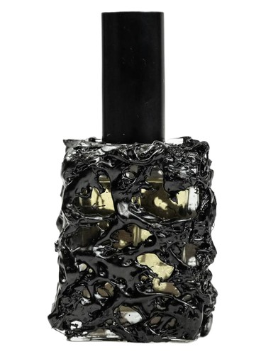 Dead Leaves Eau de Parfum by Paradoxe Paris