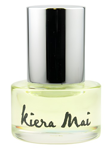 Amour de Mai by Kiera Mai