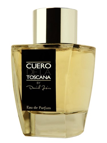 Cuero Dela Toscana by Daniel Josier