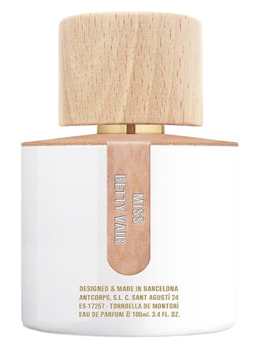 Miss Betty Vair by Santi Burgas