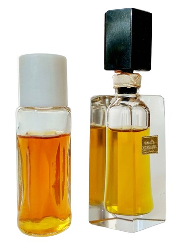 Rīdziniece (Рижанка) by Dzintars