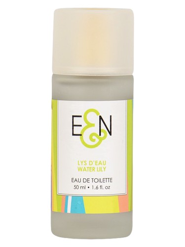 Lys d'Eau by Dans un Jardin