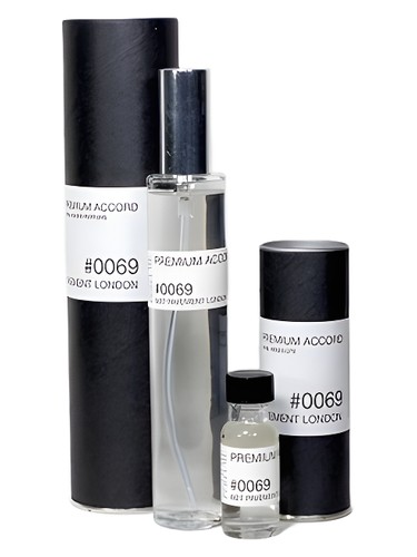 Wet Pavement London by CB I Hate Perfume