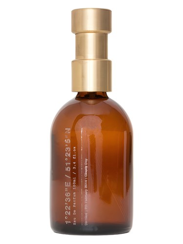 1° 22’ 36”E / 51° 23’ 5”N by Haeckels