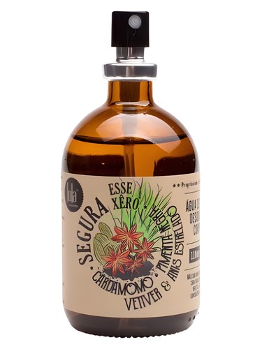 Cardamomo, Pimenta Negra, Vetiver e Anis Estrelado by Lola Cosmetics