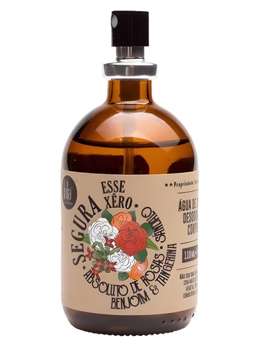 Absoluto de Rosas, Sândalo, Benjoim e Tangerina by Lola Cosmetics