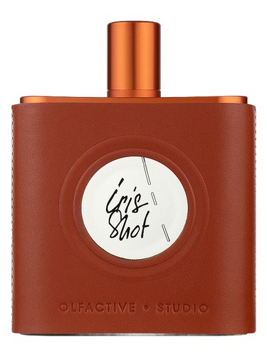 Iris Shot by Olfactive Studio