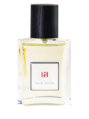 Ia by Essence de Roumanie