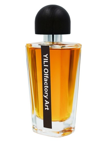 Golden Oud 水仙乌木 by Yili Olfactory Art