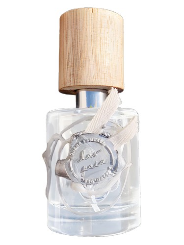 Les Paix by Ohana Kameala