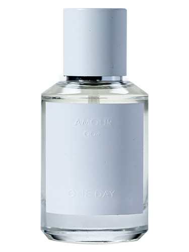 004 Amour by One Day