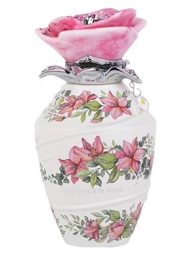 L'Hymne A La Rose by Rosadoor