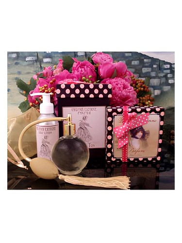 Gardenia Exotique by La Bouquetiere